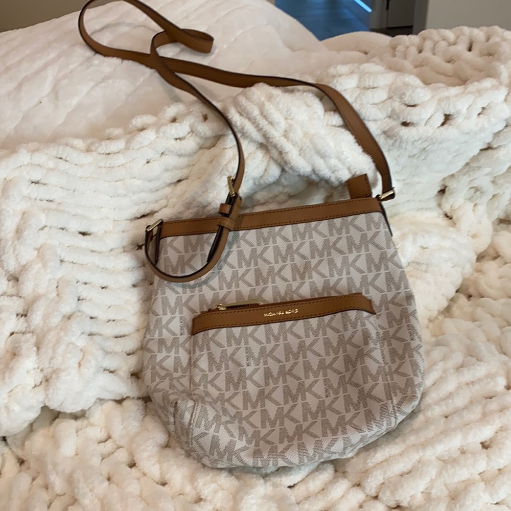 Michael Kors purse